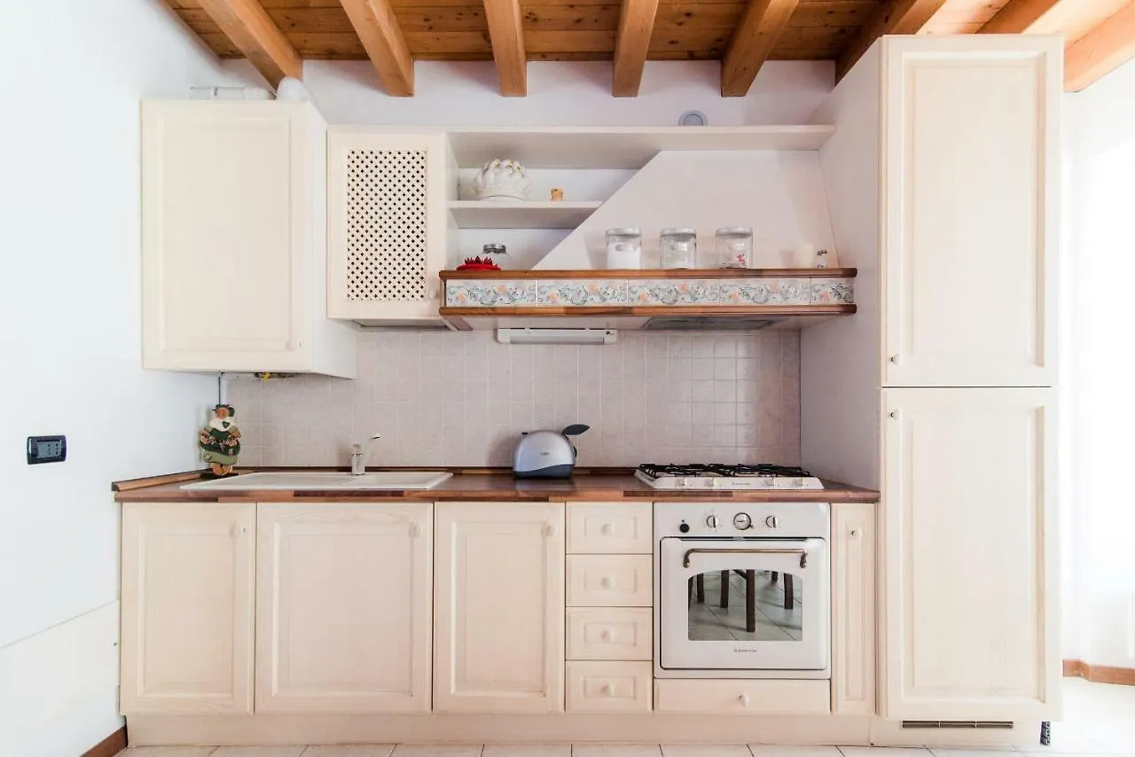 Ca Mia - The House Of Travelers Apartment Como Italy